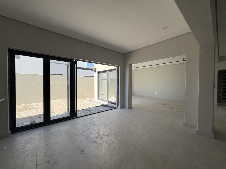 4 Bedroom Property for Sale in Sandown Western Cape